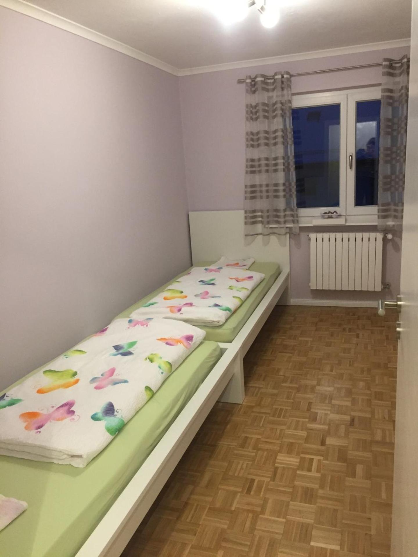 Ferienwohnung Mit 3 Schlafzimmern, Erdgeschoss, Zentral Фрайунг Екстериор снимка