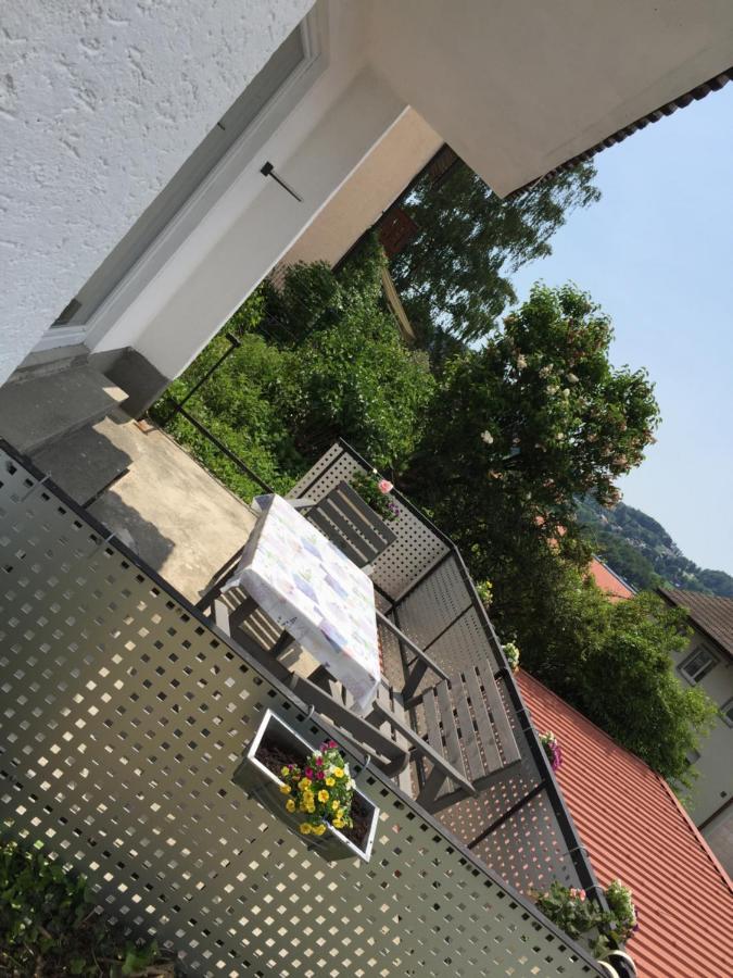 Ferienwohnung Mit 3 Schlafzimmern, Erdgeschoss, Zentral Фрайунг Екстериор снимка